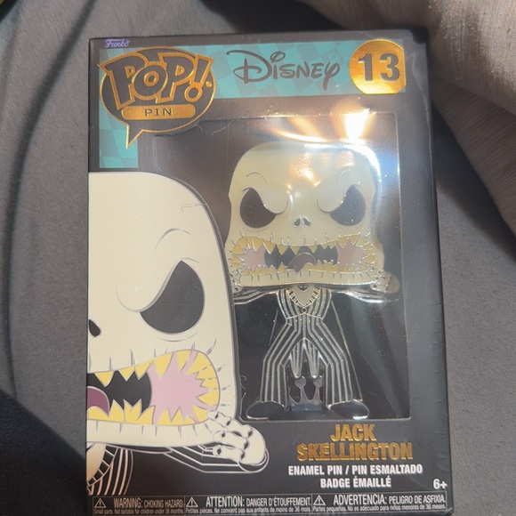 FUNKO POP! PIN JACK SKELLINGTON - Picture 4 of 5